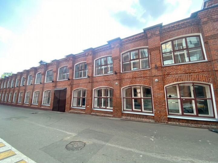 Здание 1433.4 м² на Рочдельской