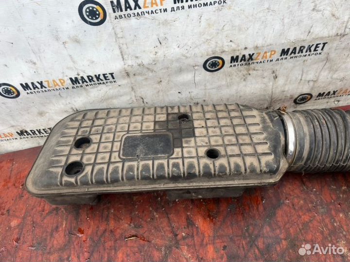 Резонатор воздушного фильтра Ford Mondeo 1 2.0