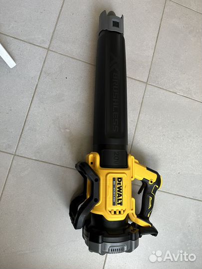 Воздуходувка Dewalt dcbl722