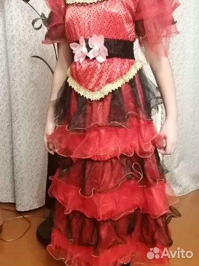 Продаю Карнавальный костюм