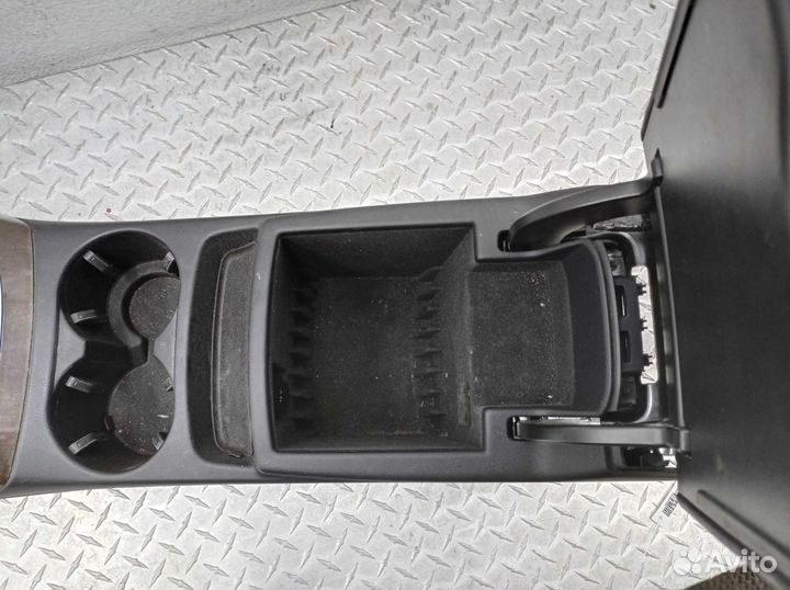 Подлокотник для Audi Q5 8R 8R0864207F25D