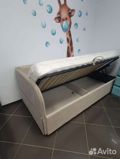 Детский диван кровать с мягкими бортиками