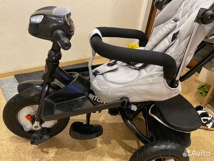 Трехколесный велосипед с родительской ручкой