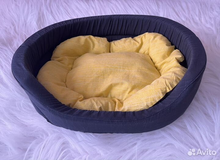 Лежанка для собак и кошек