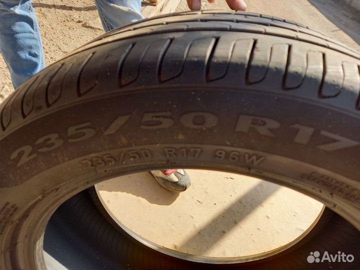 Pirelli Cinturato P7 235/50 R17