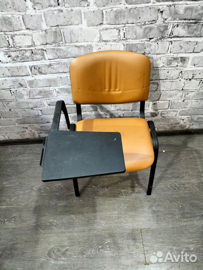 Офисный стул