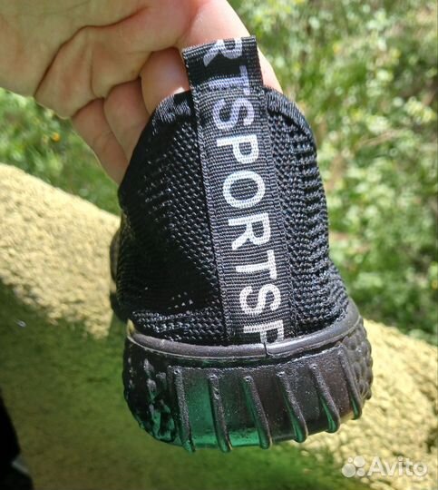 Кроссовки дышащие 44,5-45 размер