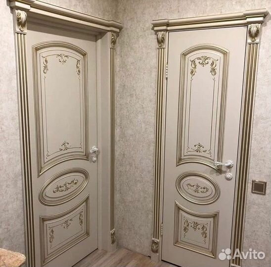 Двери межкомнатные эмаль золотая патина Багет 3