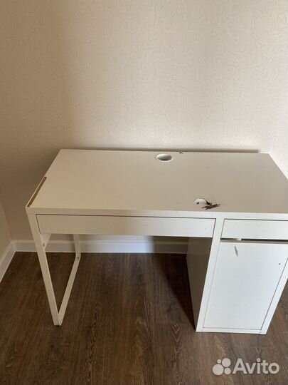 Письменный стол IKEA