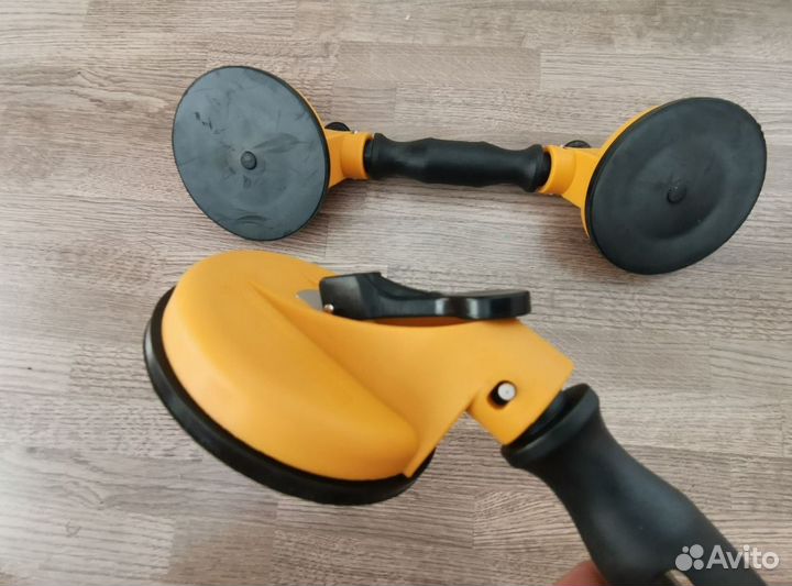 Стеклодомкрат автомобильный