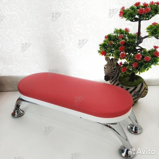 Подставки для маникюра на хромированных ножках