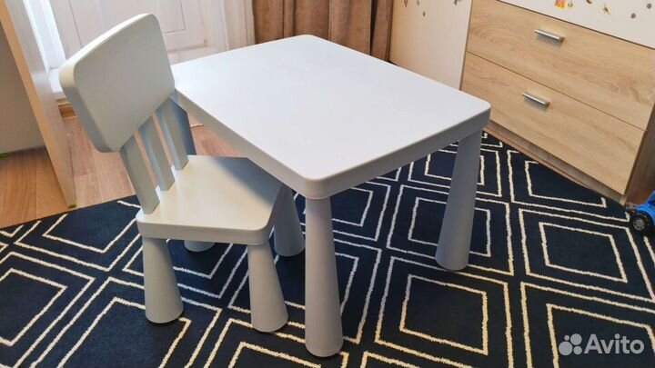 Детский стол и стул IKEA