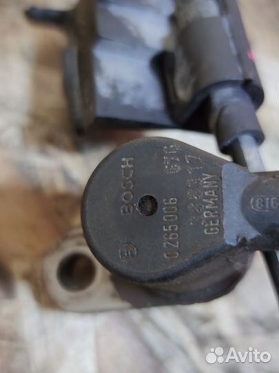 Датчик ABS передний Toyota Avensis II 2003-2008