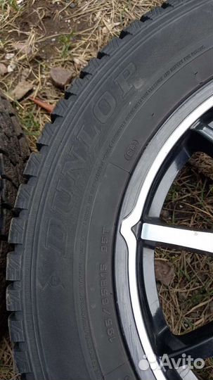 R15 Dunlop SP Winter Ice 01 195/65, PCD 5x100 DIA 55