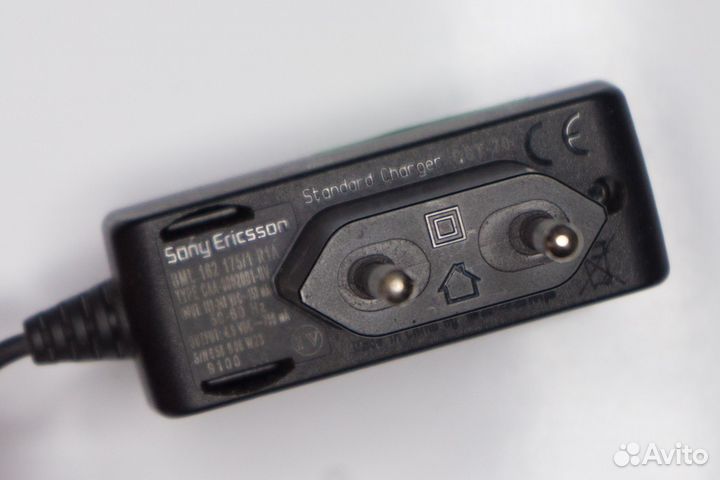 Зарядное устройство Sony Ericssson для кноп телеф