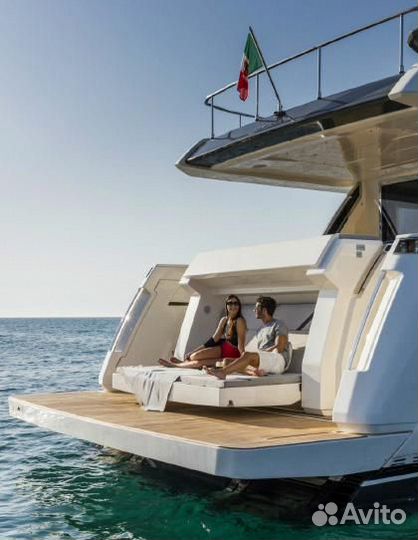 Моторная яхта Ferretti 780