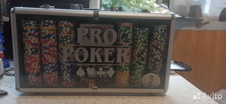 Покерный набор 300 фишек