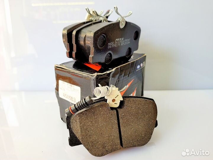 Тормозные колодки Mercedes w124 передние