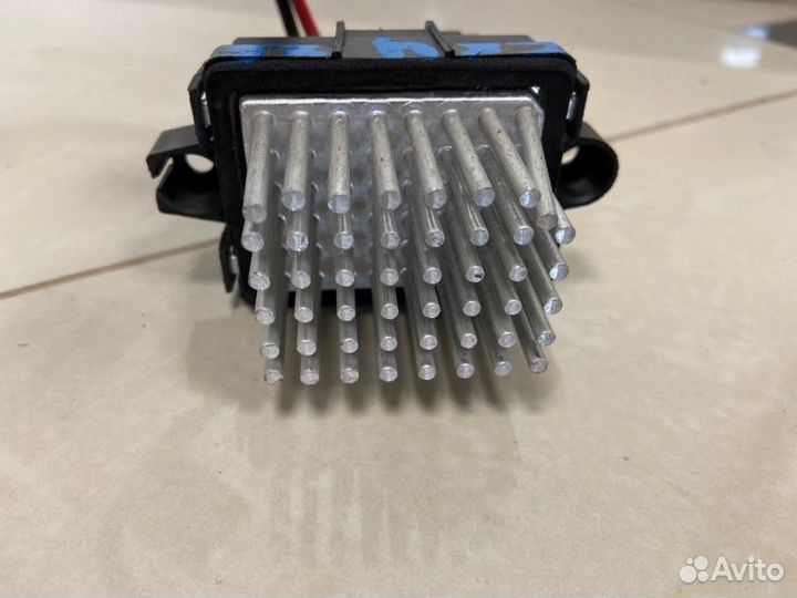 Резистор печки Chevrolet Cruze J300 F16D3 2014