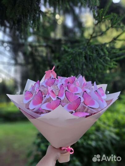 Букет из декоративных бабочек