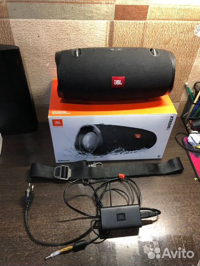 Акустические колонки jbl