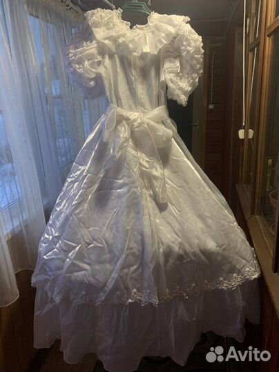 Свадебное платье