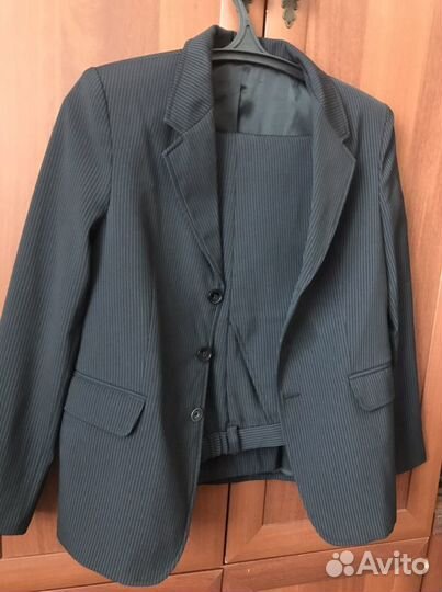 Школьный костюм