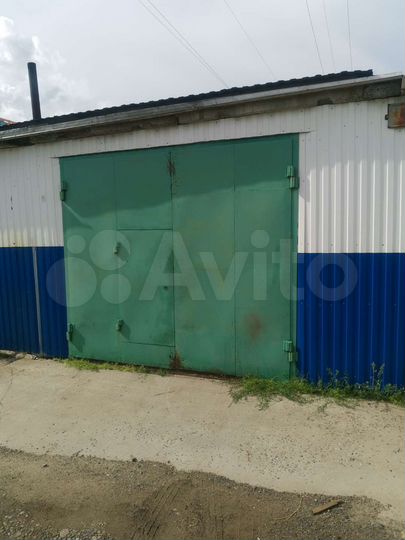 Гараж, > 30 м²