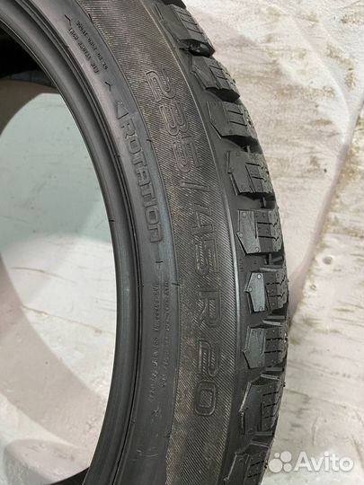 Nokian Tyres Hakkapeliitta 9 SUV 235/45 R20 100T