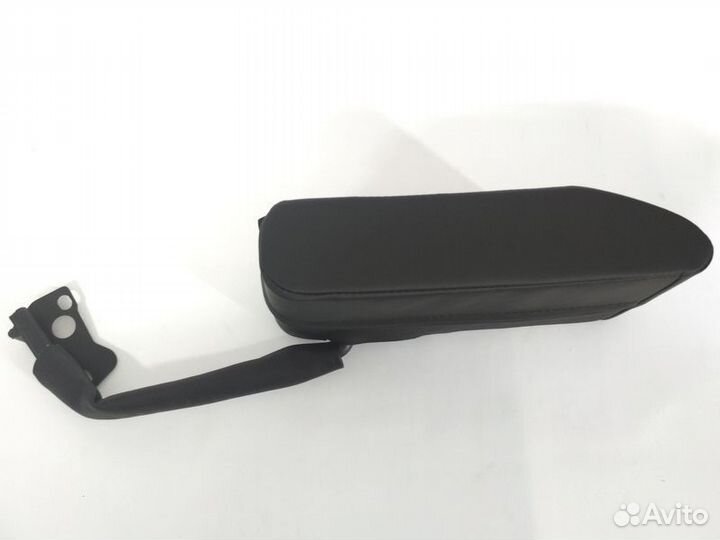 Подлокотник Гранта Калина 2 Кожа на ножке Новый