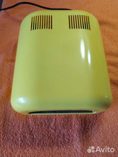 Уф лампа для ногтей