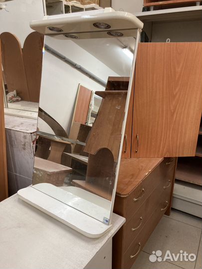 Зеркало в ванную с подсветкой бу