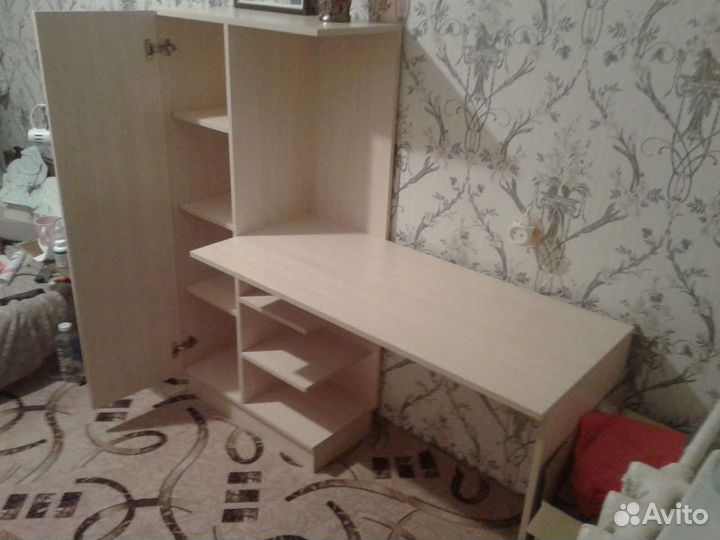 Стол письменный