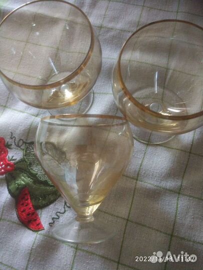 Фужеры и стаканы из цветного стекла