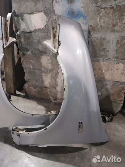 Крыло переднее калина