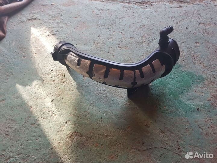 Патрубок воздушного фильтра на Форд Мондео 4