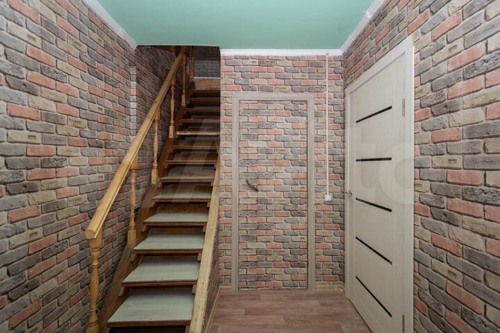 Дом 194 м² на участке 8,2 сот.