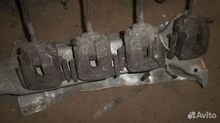 BMW E39 суппорт задний