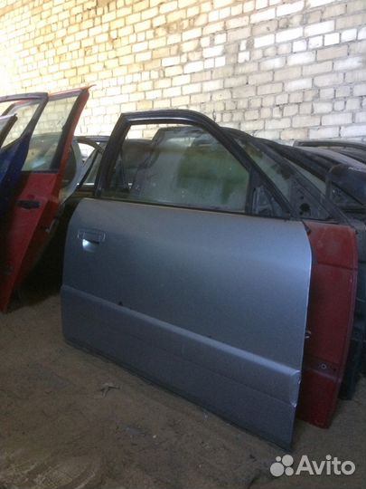 Двери передняяи задняя правая Audi A6 C4