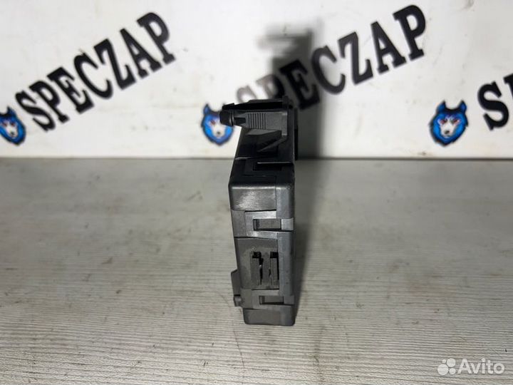 Блок управления двери передний левый Mercedes-Benz