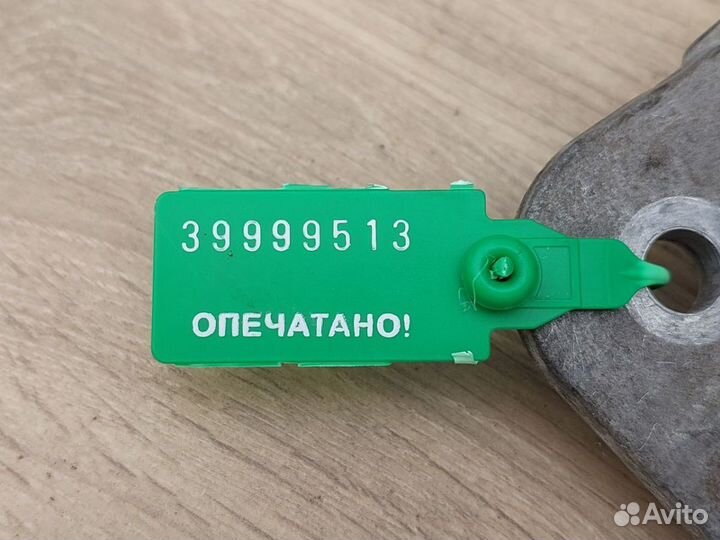 Audi a8 d3 опора редуктора задняя левая