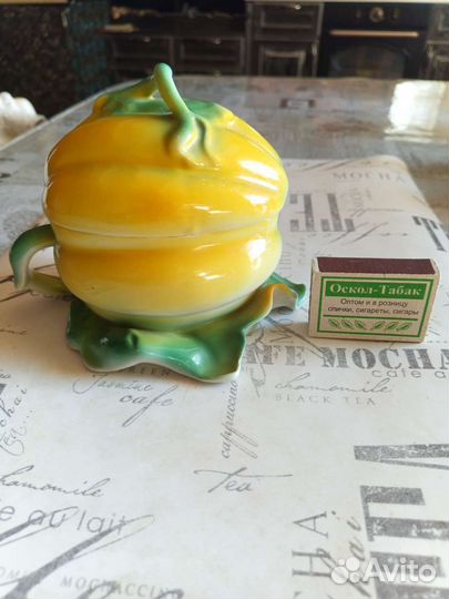 Шкатулка (сахарница). Городницкий фарфор