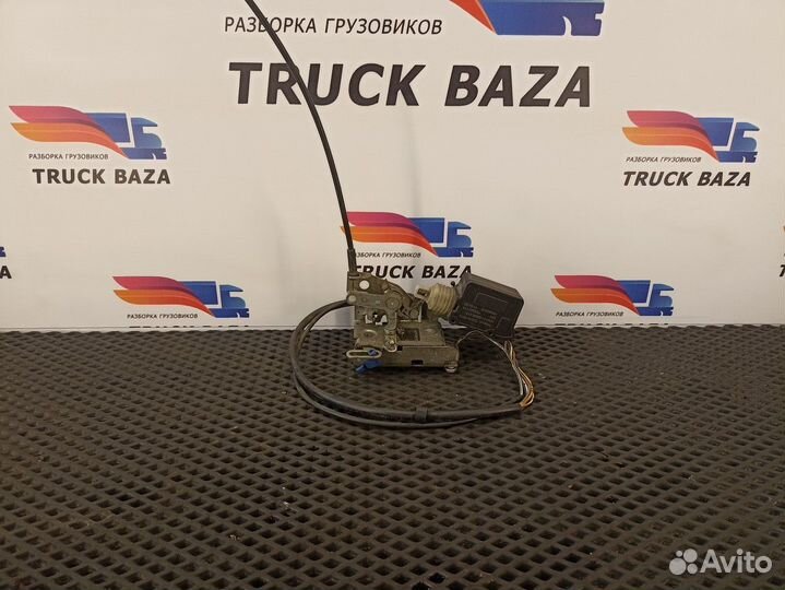 81626806148 Замок двери правой