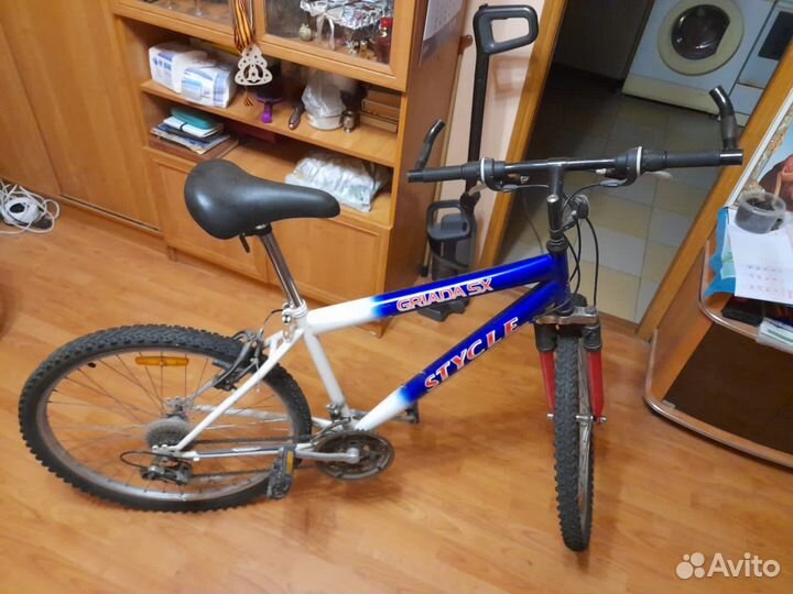 Велосипед спортивный