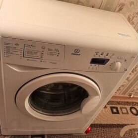 Стиральная машина indesit