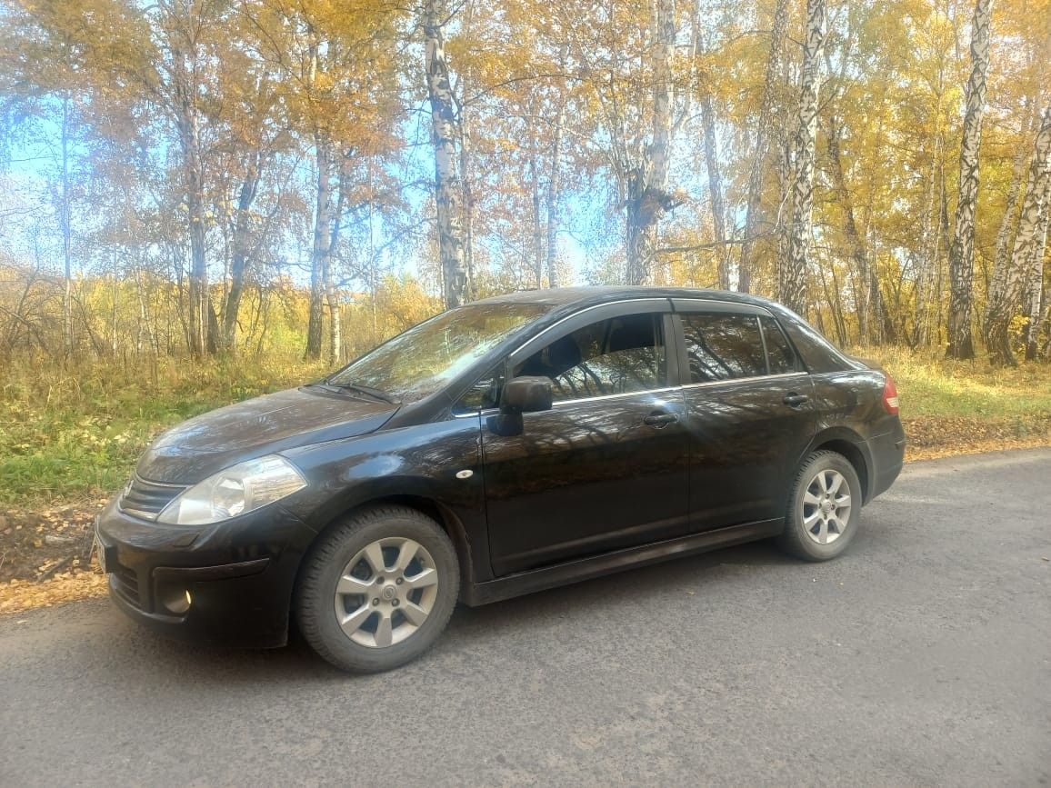 Nissan Tiida: фото владельца