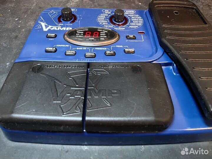 Гитарный процессор behringer v-amp