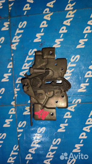 Замок капота Mazda Demio DY3W 2006