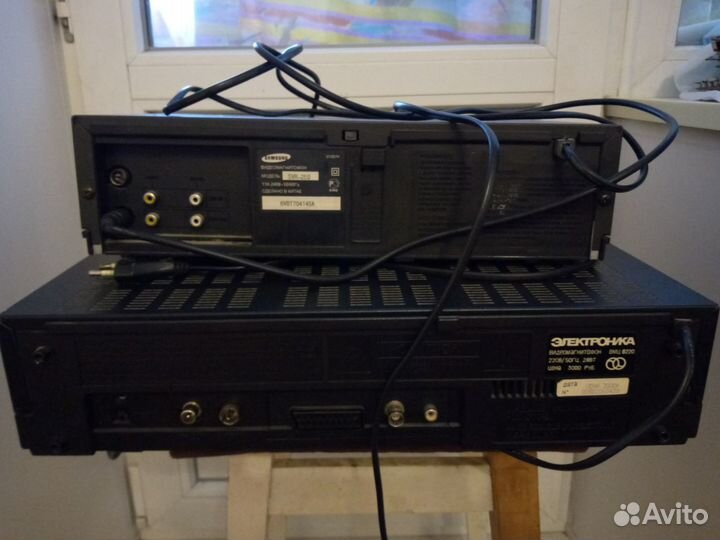 Видеомагнитофон