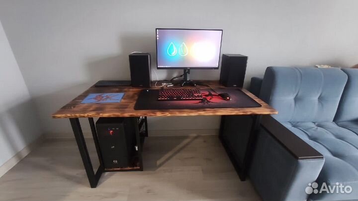 Компьютерный стол loft